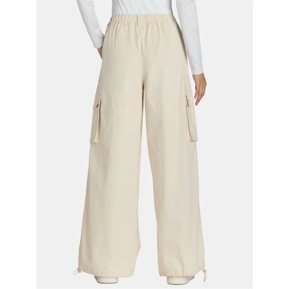 Steve Madden NYC Cream Cargo Pants - Picture 10 of 10